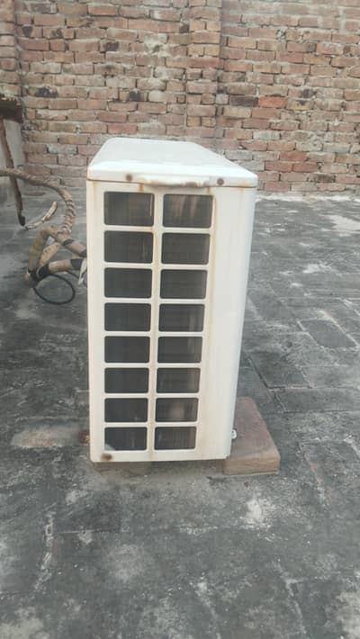 Dawlance 1 ton non inverter AC  working
