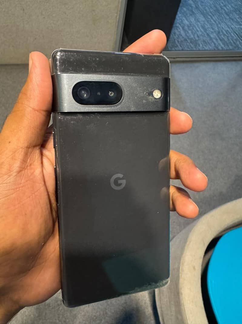 Google Pixel 7 4