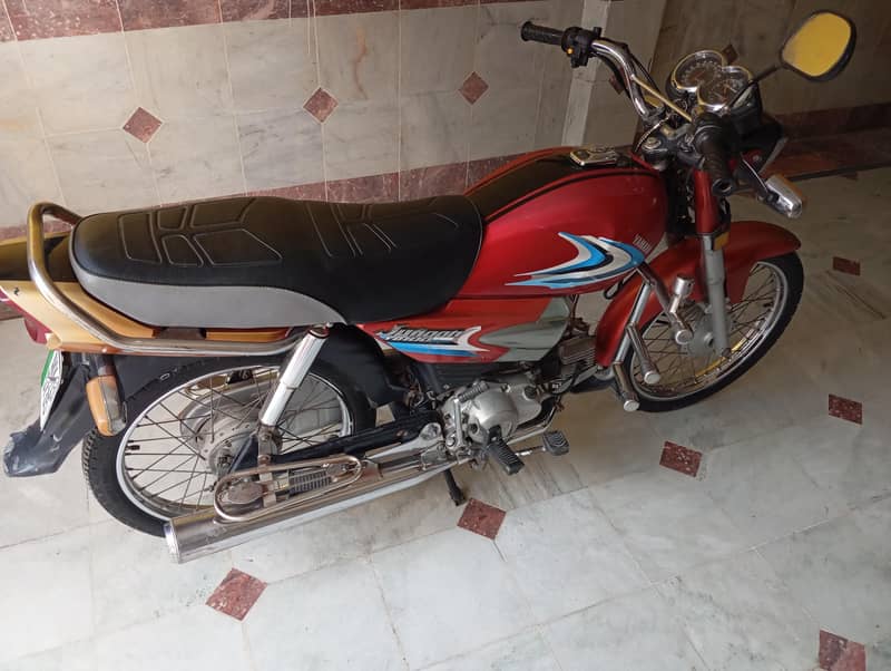Yamaha Junoon 0