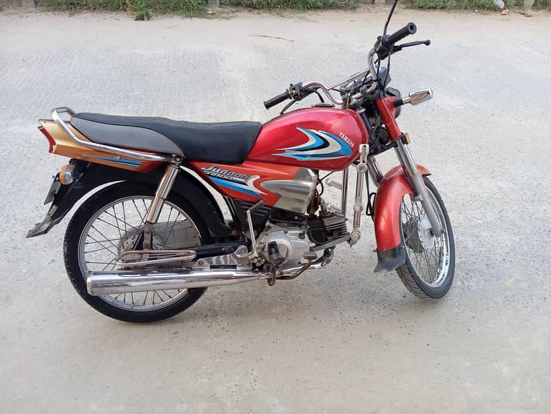 Yamaha Junoon 7