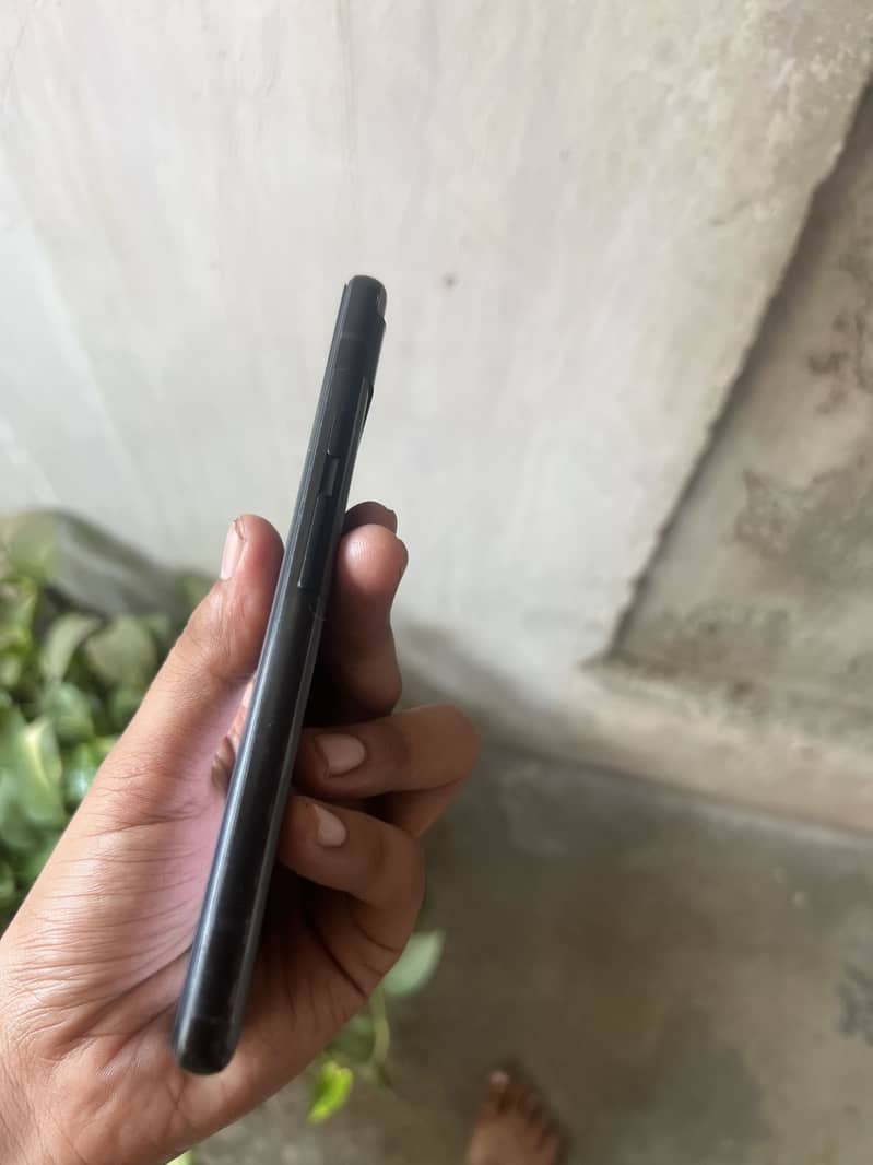 Google Pixel 6a 4