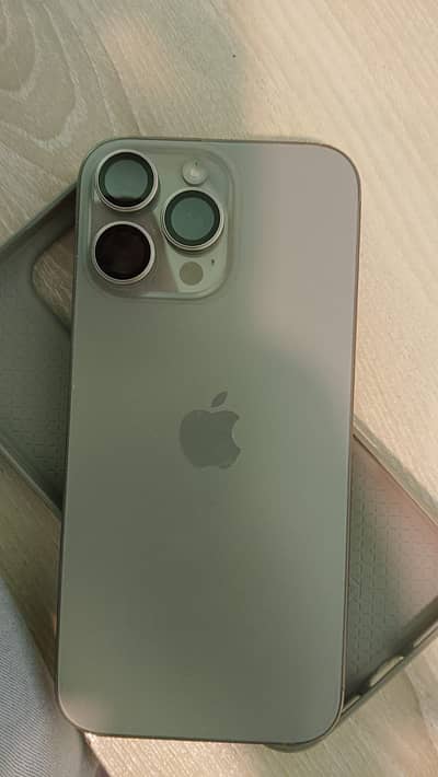 Apple iPhone 16 Pro Max
