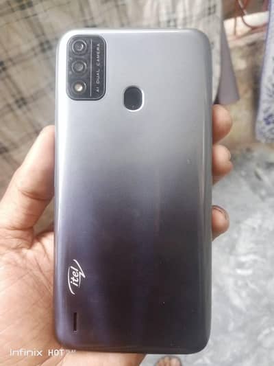 Itel A48 ka mobile duel sim all oky working 2/32 ram Room fingerprint