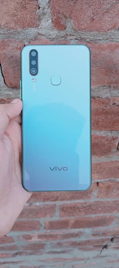 Vivo Y17