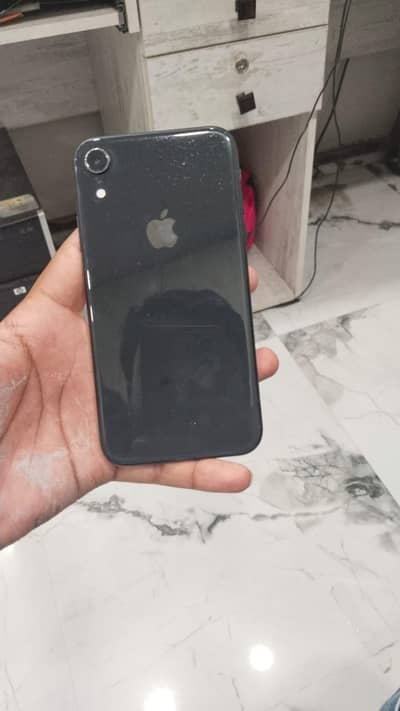 Apple iPhone XR rate final hee bas nai hogi