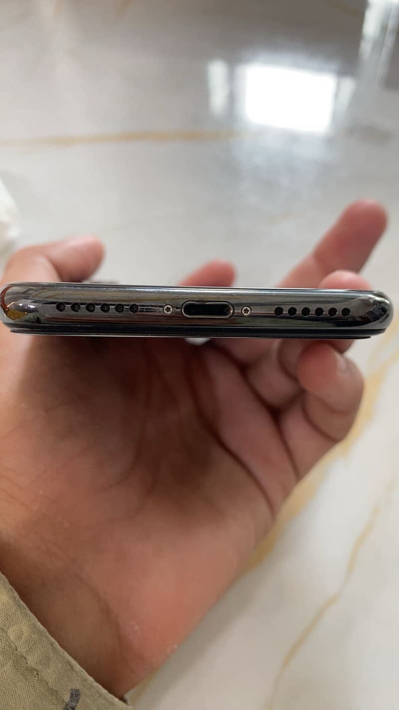 Apple iPhone X 2