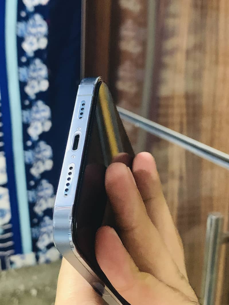 iPhone 13pro max PTA 6