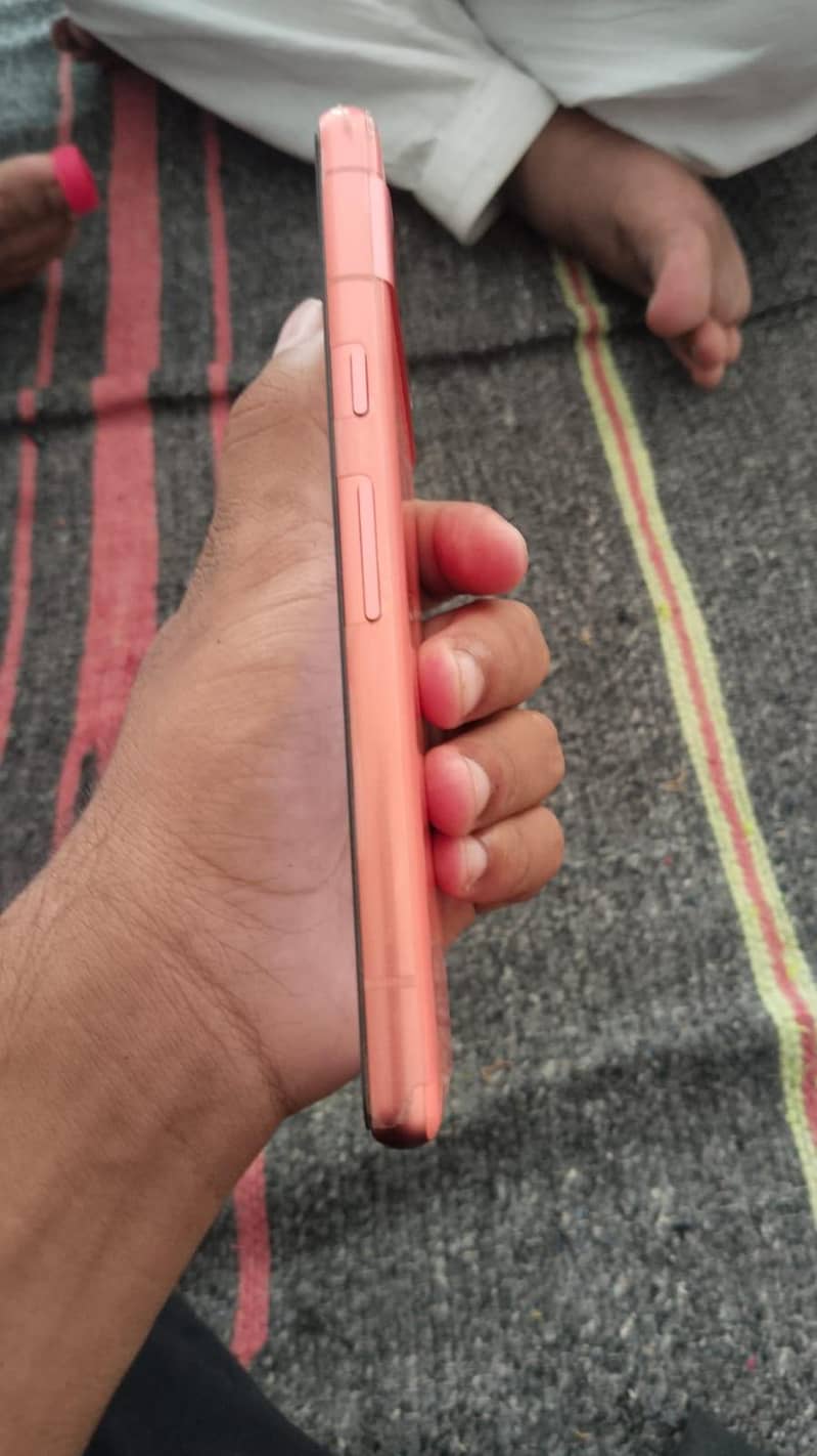 Google pixel 7a 3