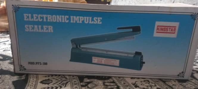 Sealing machine