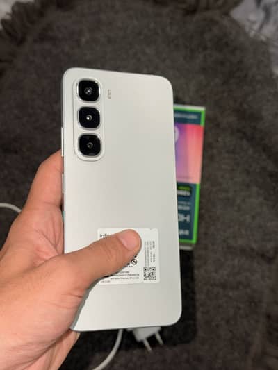 Infinix hot 60i ( just like brand new)