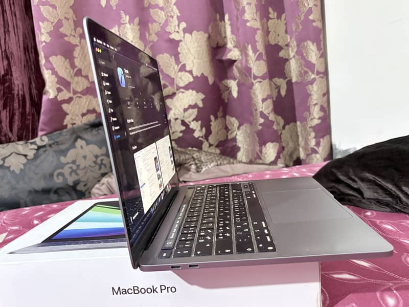 MacBook Pro M1 9