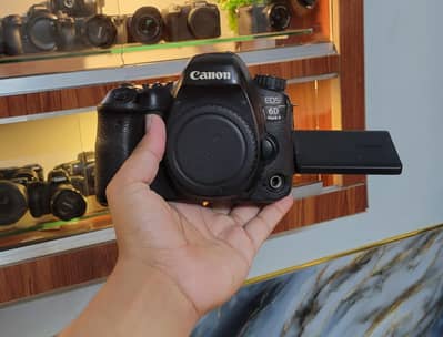 dslr Canon 6d mark ii (Full-Frame Professional)