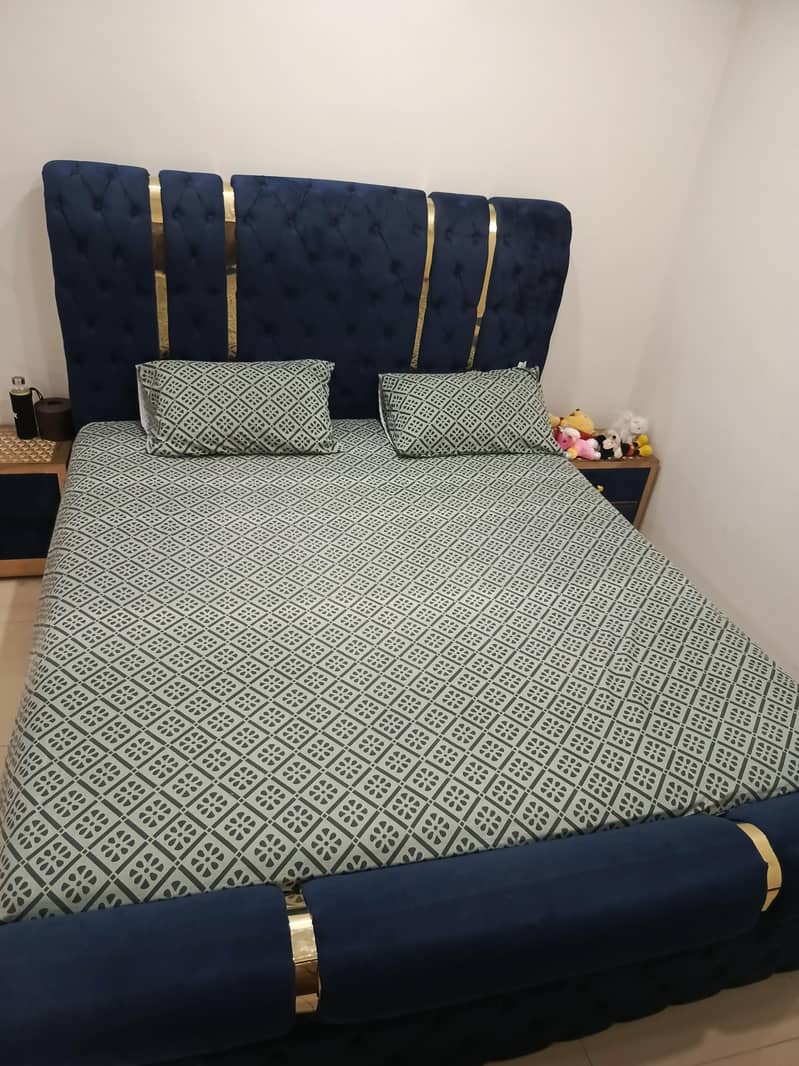 King Size Bed 2