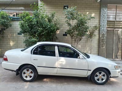 Toyota Corolla 2000