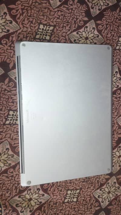 Microsoft surface 1 i5 7th gen