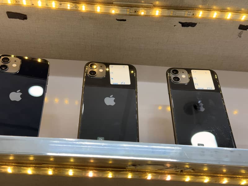 Apple iPhone 13 3