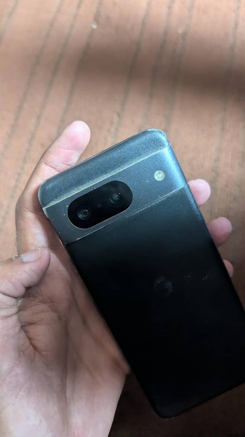 Google Pixel 8 3