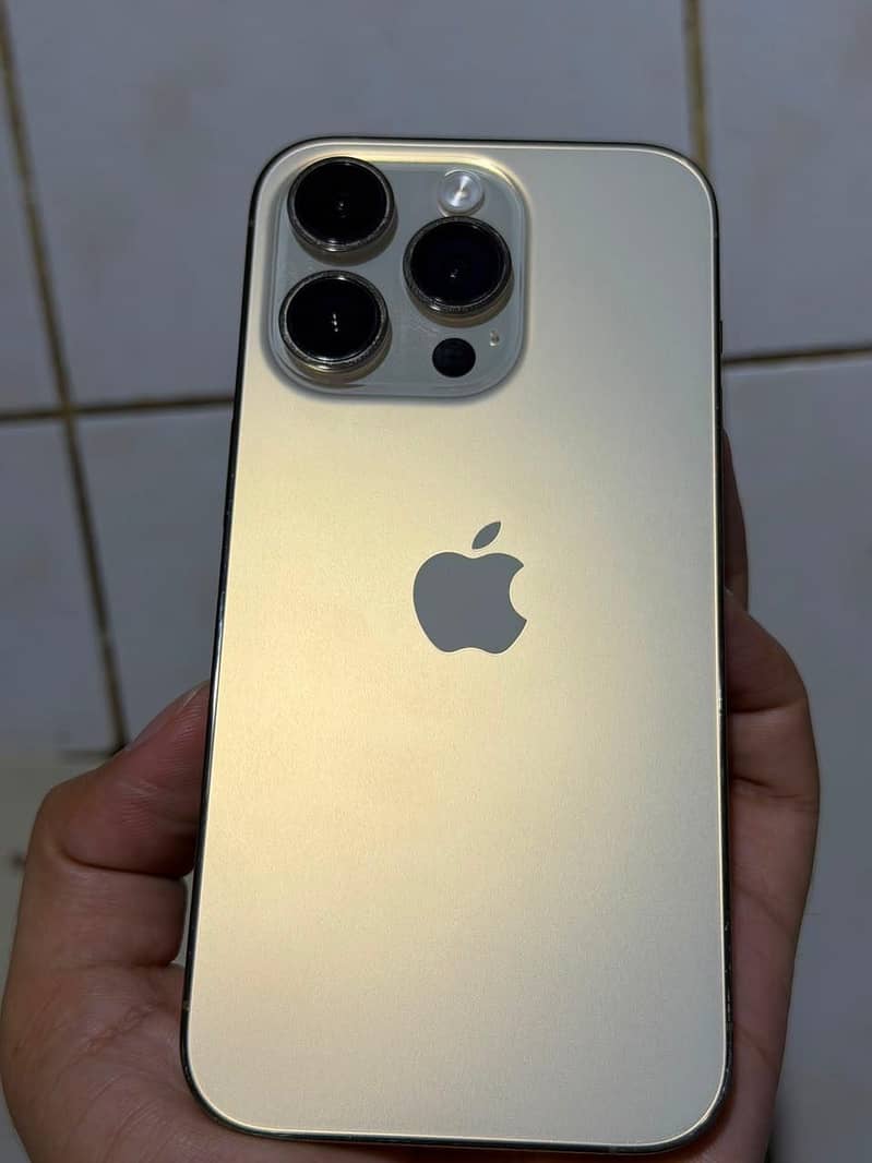 Apple iPhone 14 Pro 0