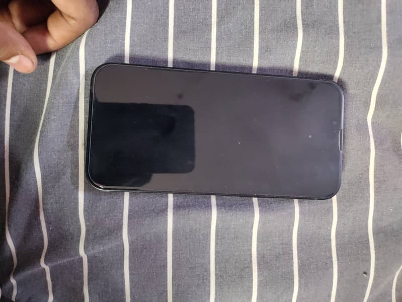 Apple iPhone 13 9