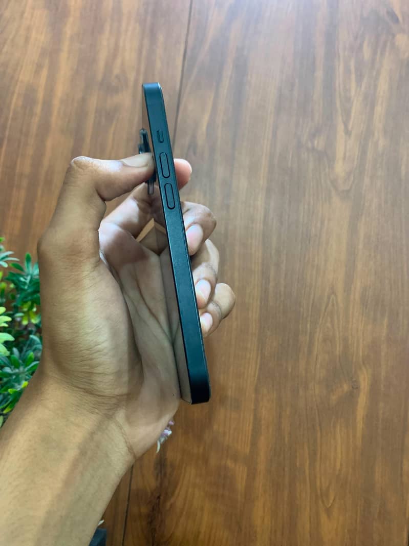 Apple iPhone 14 1