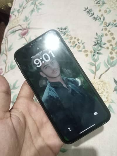 Apple iPhone XR
