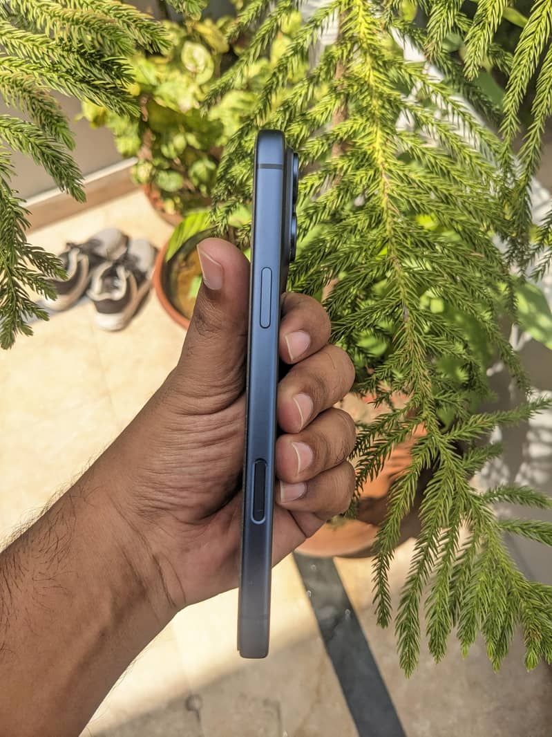 Apple iPhone 17 Pro Max 2