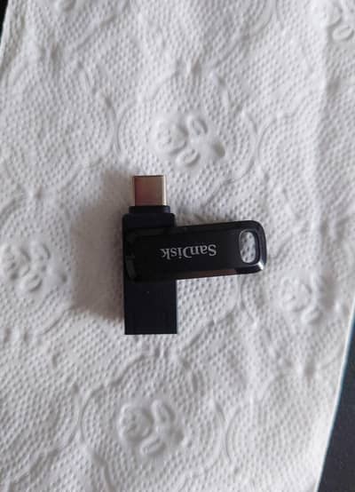SanDisk Dual Dive Go 64GB USB Drive Type C