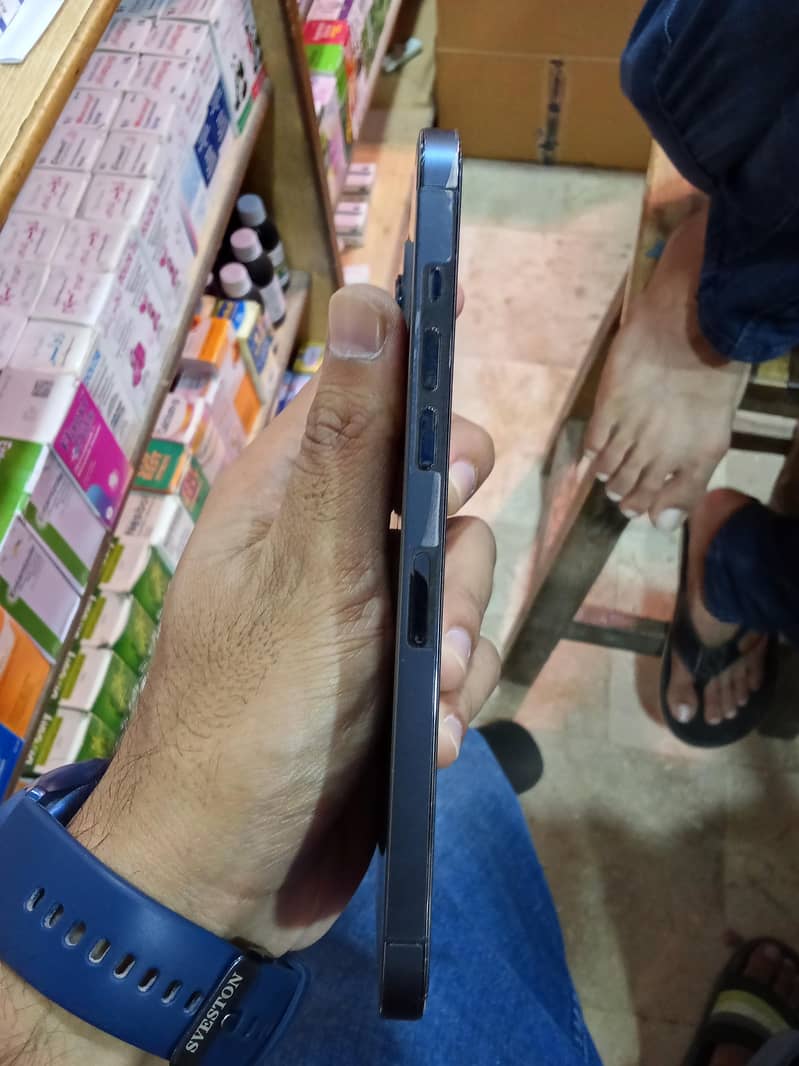 Apple iPhone 12 Pro Max 1