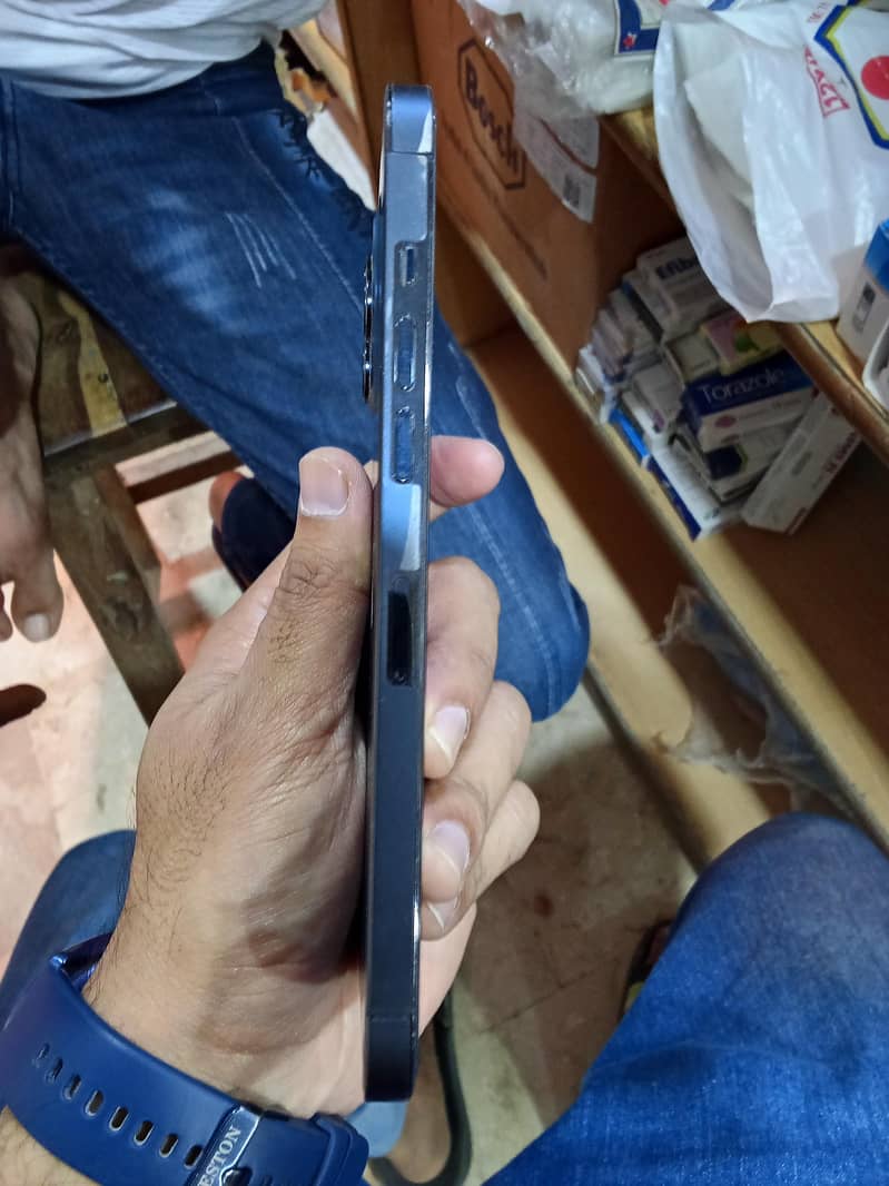 Apple iPhone 12 Pro Max 5