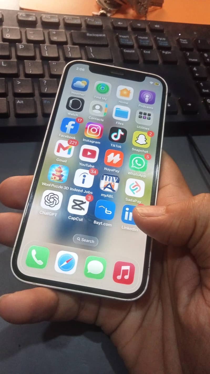 Apple iPhone 12 mini 3