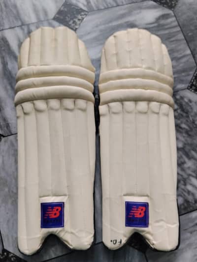 Full cricket kit in very low rate