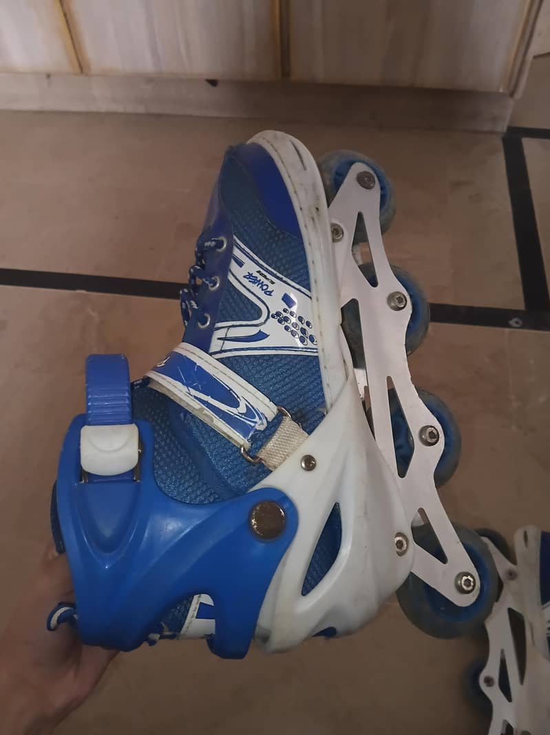 Roller skates 1