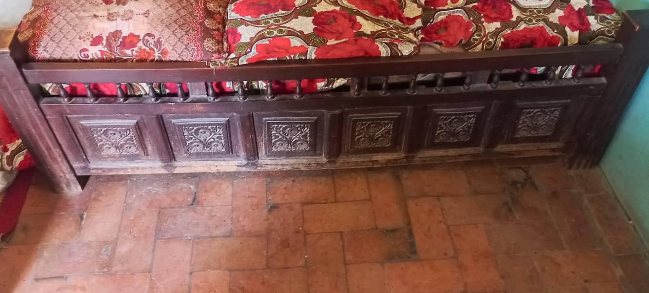 bed selling 1