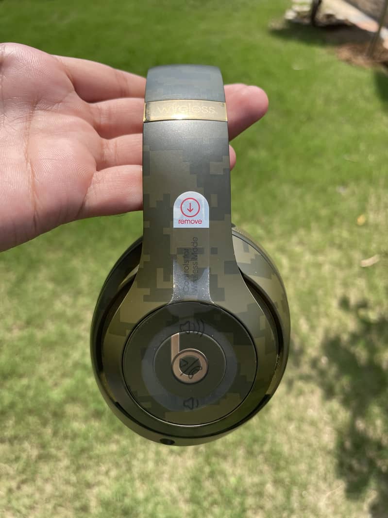 Beats Studio3 Wireless – Camo 2