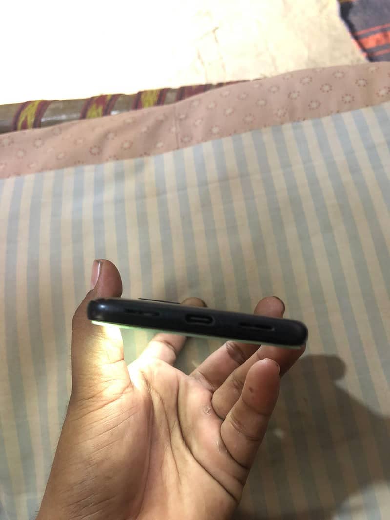 Google Pixel 5 0