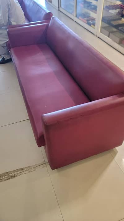 3 seat used sofa rexine maroon leather wood sofa