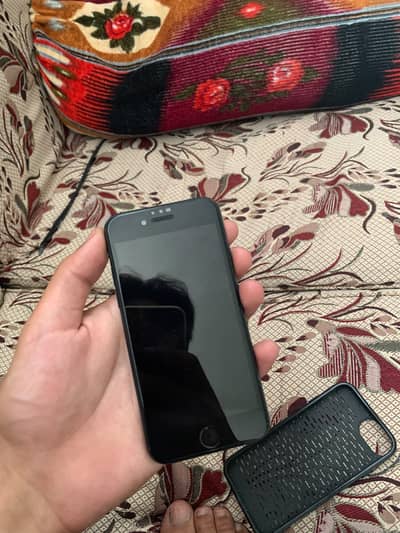 Apple iPhone SE 3
