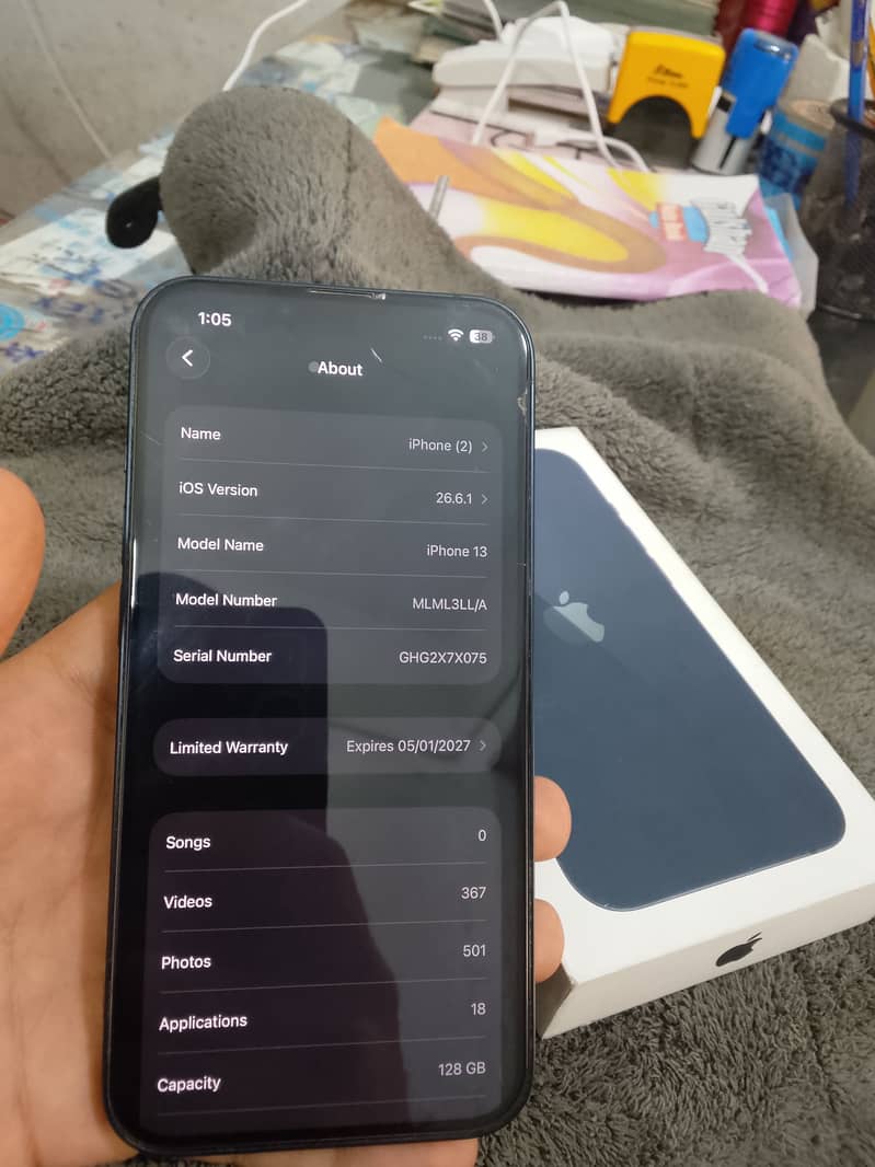 Apple iPhone 13 0
