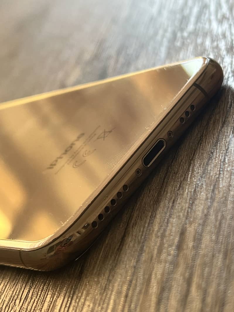 Apple iPhone XS 2