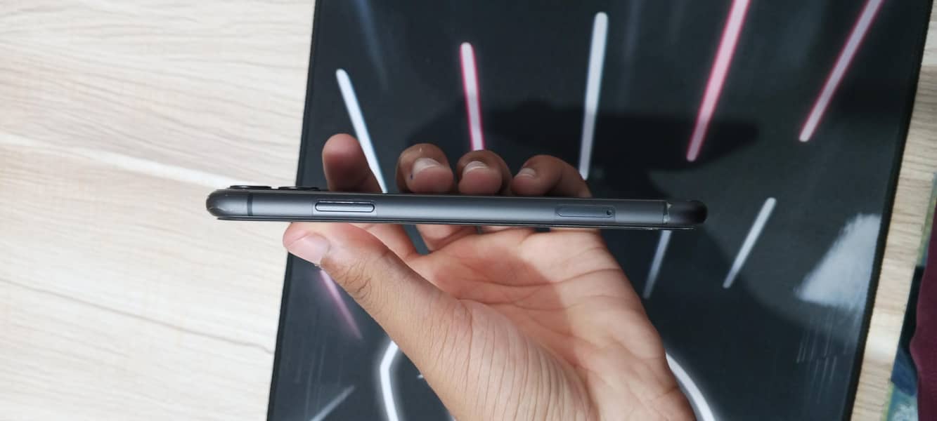 Apple iPhone 11 2
