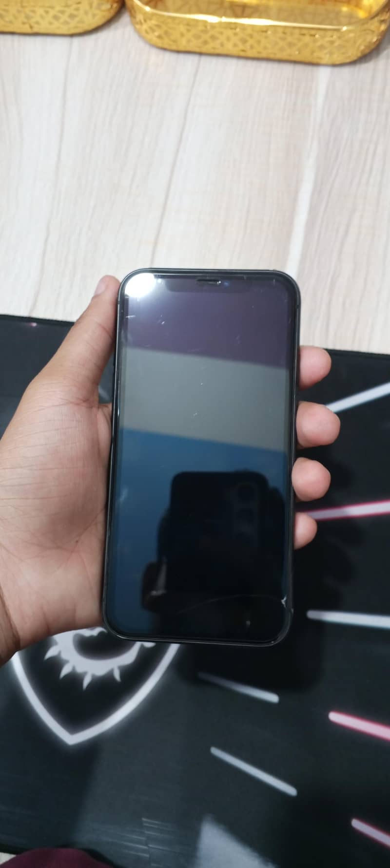 Apple iPhone 11 5