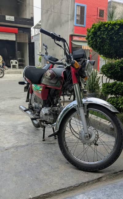 Honda CD 70 (2022 Model) – 1st owner biomatric on spot 03014450931