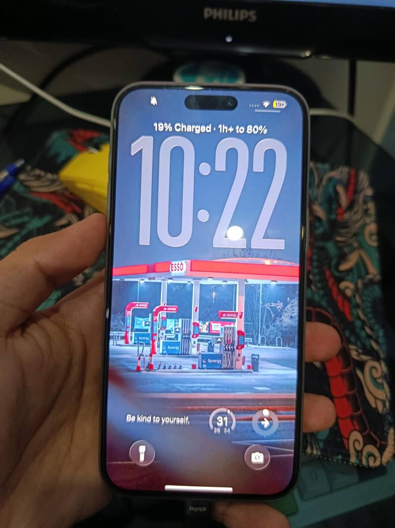 Apple iPhone 15 Pro Max 0