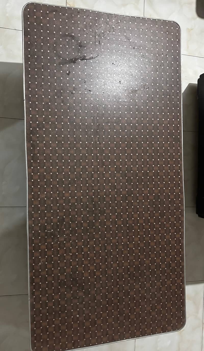Folding tables 0