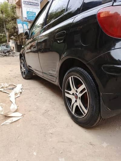 Toyota Vitz 2004