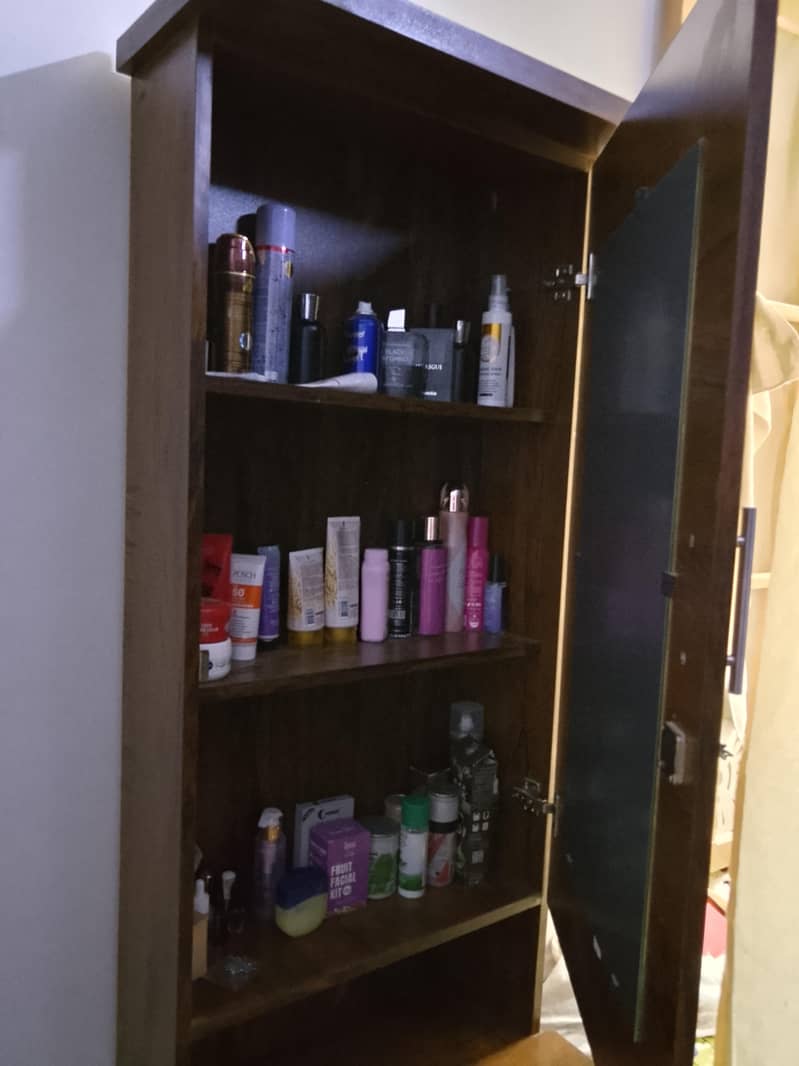 dressing table 1