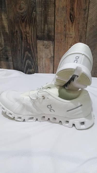 one cIoud Qc