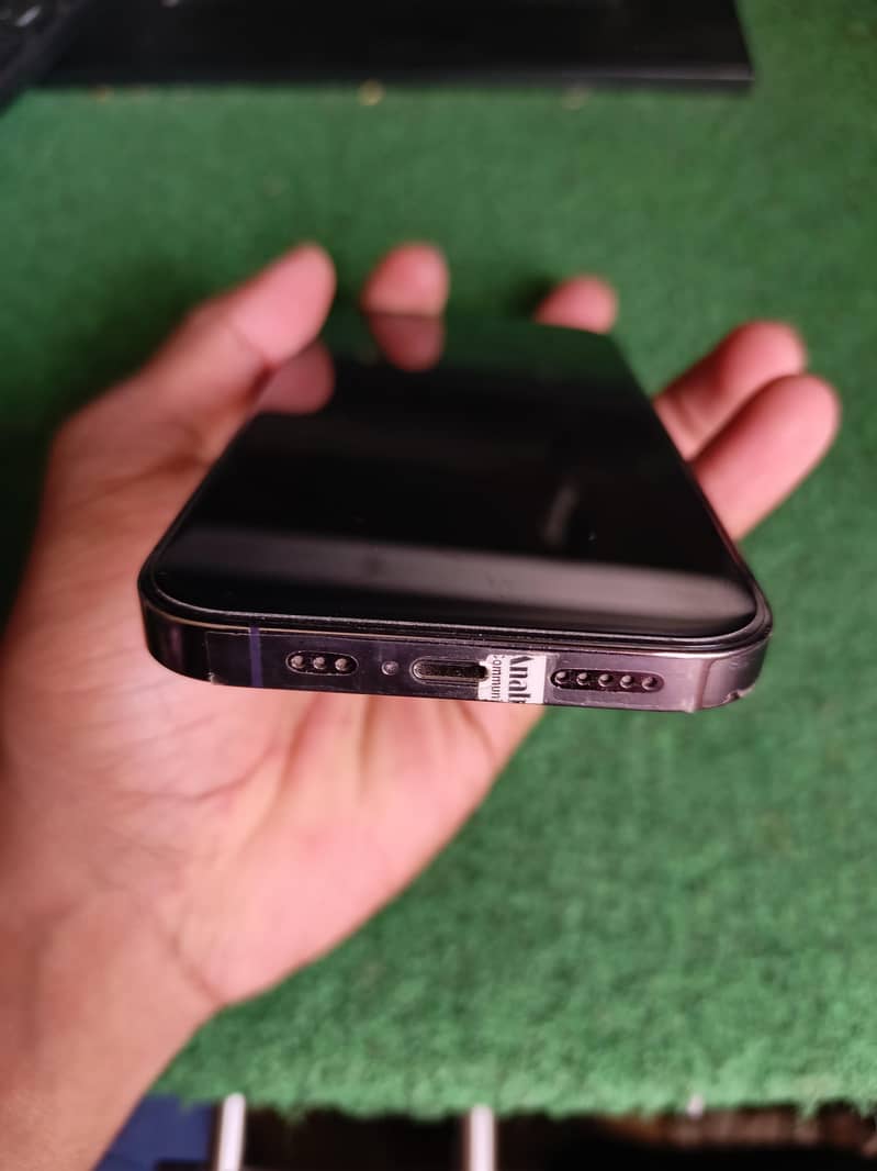 Apple iPhone 14 Pro 4