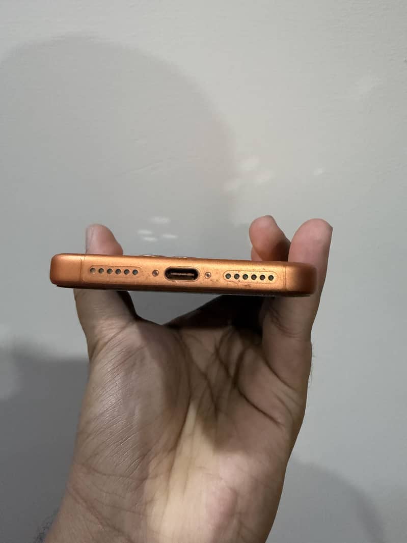 Apple iPhone 17 Pro Max 2