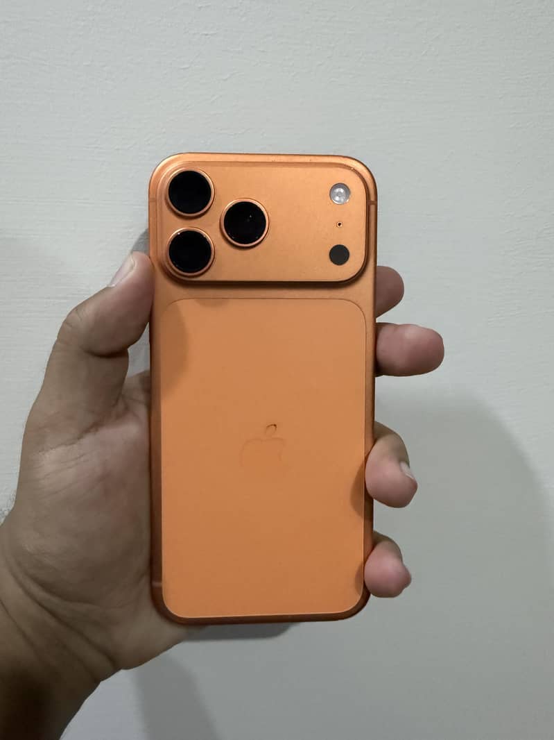 Apple iPhone 17 Pro Max 9